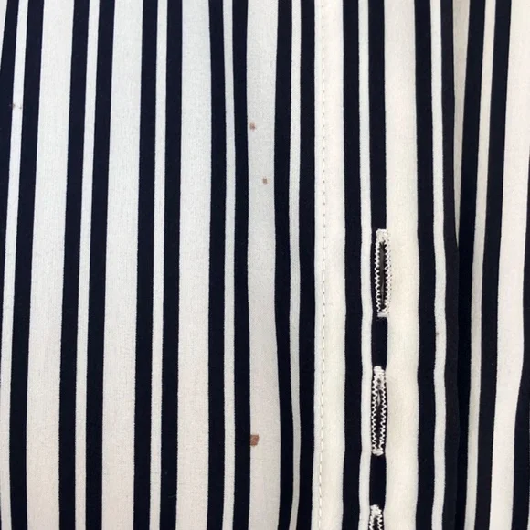 Vintage cottage style striped black and white top - Picture 6 of 9